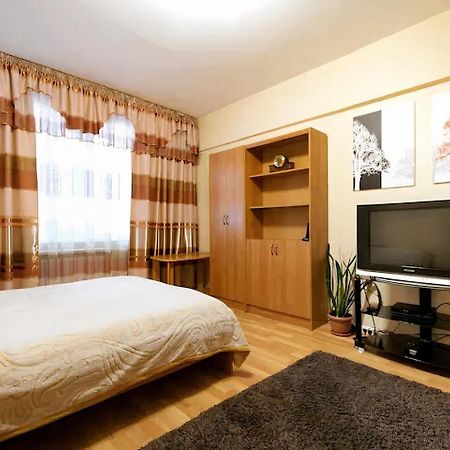 Nadezhda Apartment on Zhibek Zholy 33 Almati Kültér fotó