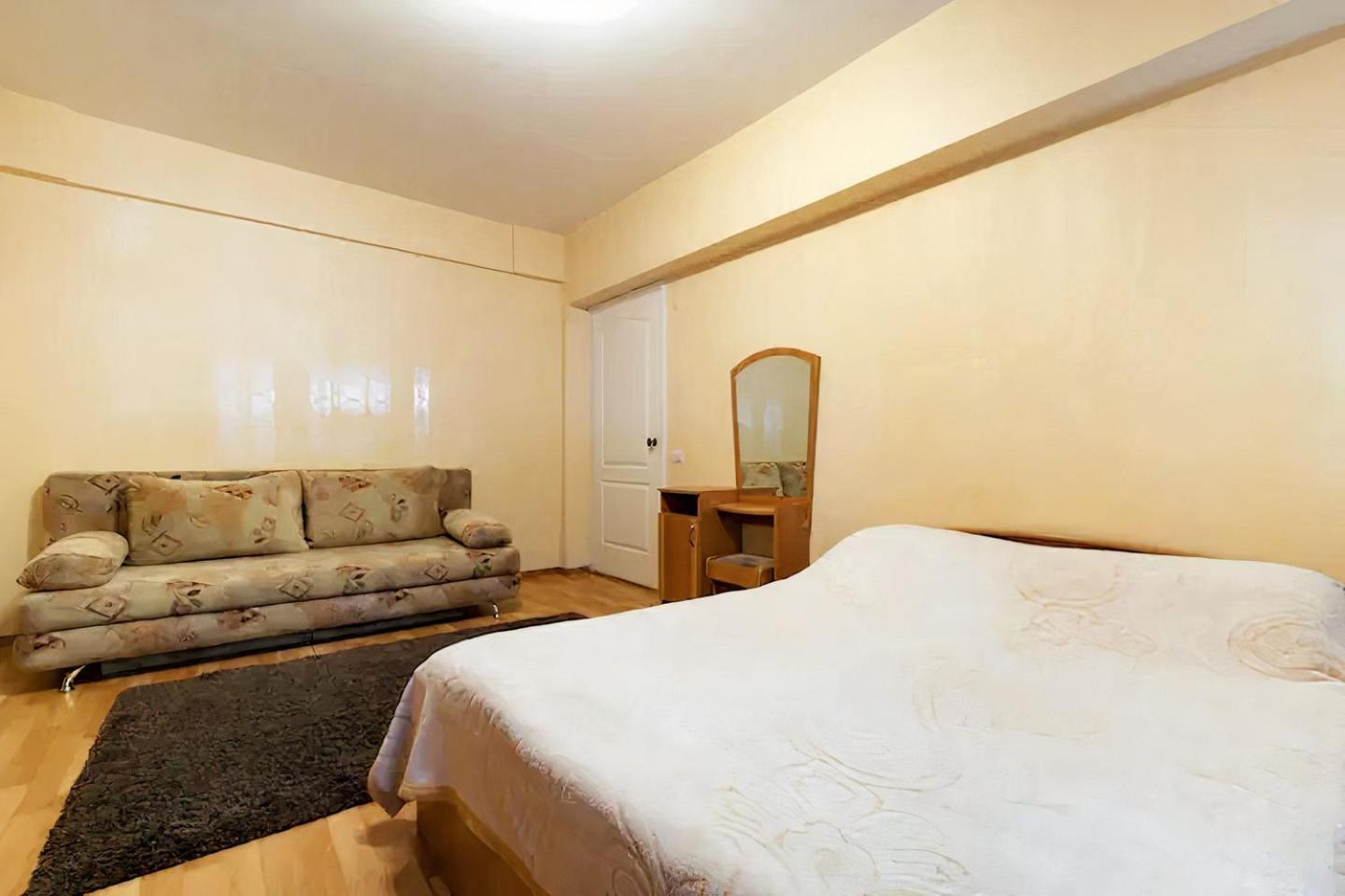 Nadezhda Apartment on Zhibek Zholy 33 Almati Kültér fotó